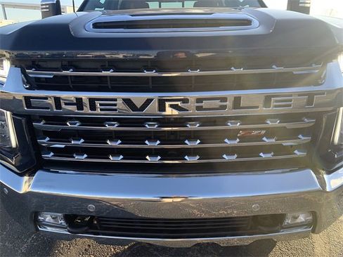 Used 2023 Chevrolet Silverado 2500 LTZ w/ LTZ Premium Package image 33