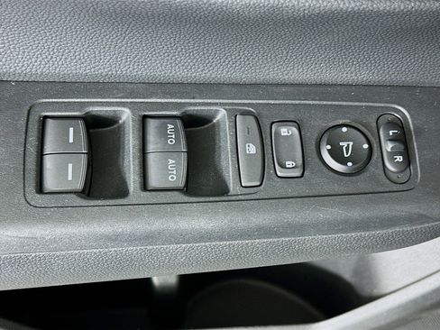 Used 2025 Honda CR-V EX image 15