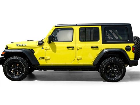 Used 2023 Jeep Wrangler Unlimited image 11