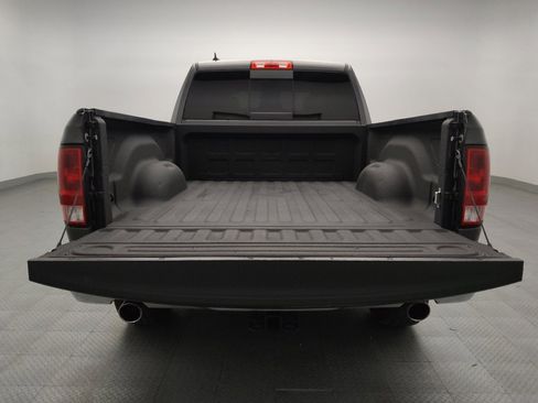 Used 2018 RAM 1500 Big Horn RWD image 29