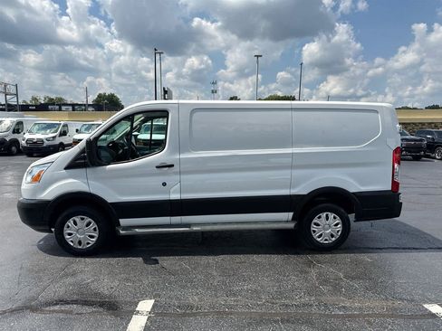 Used 2019 Ford Transit 250 130 Low Roof w/ Exterior Upgrade Package RWD image 5