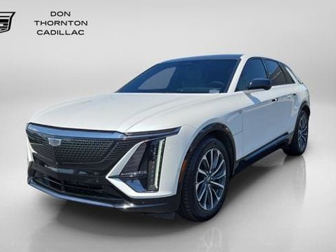 Certified 2024 Cadillac Lyriq Sport RWD image 1