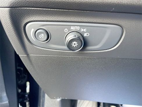 Used 2021 Buick Envision Essence image 17