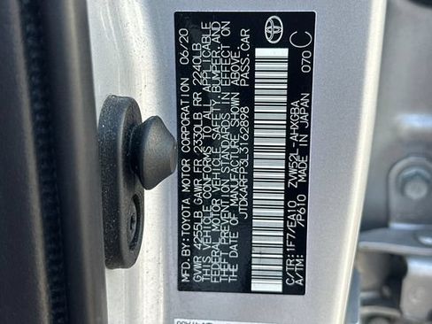 Certified 2020 Toyota Prius Prime XLE FWD image 35