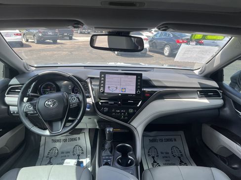 Used 2021 Toyota Camry XSE image 14