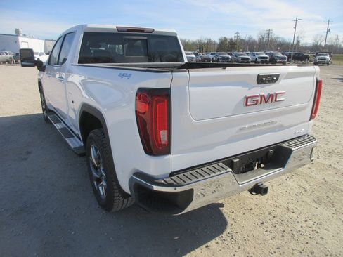 New 2026 GMC Sierra 1500 SLT w/ SLT Premium Plus Package AWD/4WD image 8