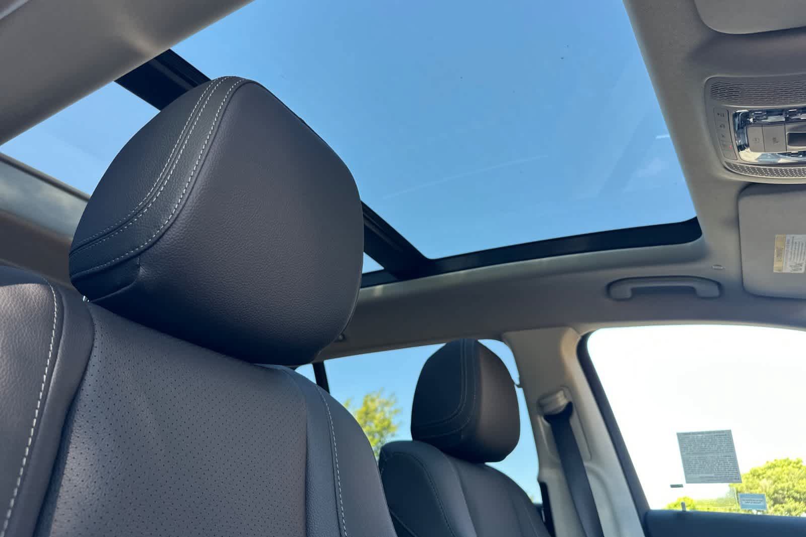 New 2026 Mercedes-Benz GLS 450 4MATIC image 17