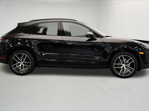 Used 2025 Porsche Macan Turbo image 8
