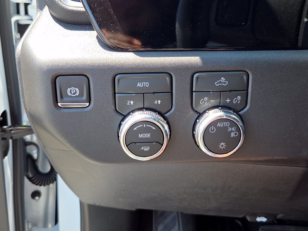 New 2026 GMC Sierra 1500 SLE w/ Preferred Package AWD/4WD image 25