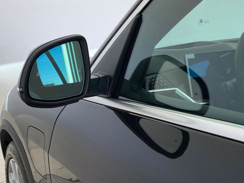 New 2026 BMW X5 xDrive50e w/ Climate Comfort Package image 24