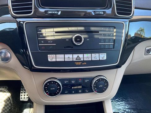 Used 2017 Mercedes-Benz GLE 43 AMG 4MATIC image 15