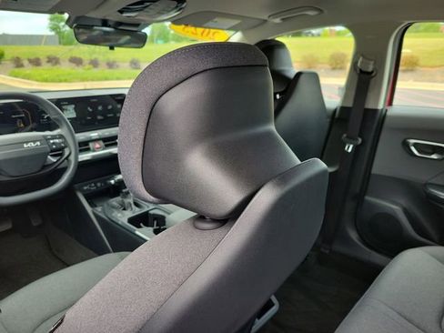 Used 2025 Kia K4 EX FWD image 11