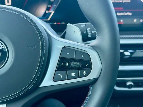 Used 2026 BMW X5 M60i image 18