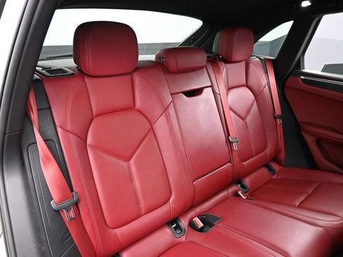 Certified 2022 Porsche Macan GTS AWD/4WD image 28