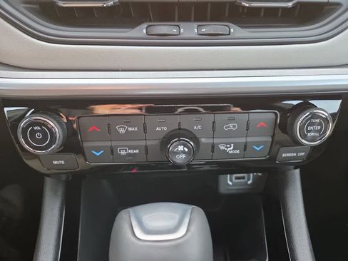 New 2026 Jeep Compass Limited image 22