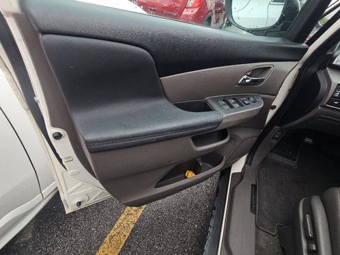 Used 2015 Honda Odyssey EX-L image 11