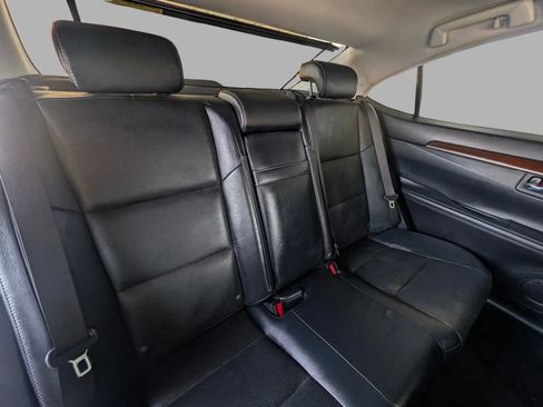 Used 2013 Lexus ES 350 w/ Luxury Pkg FWD image 25