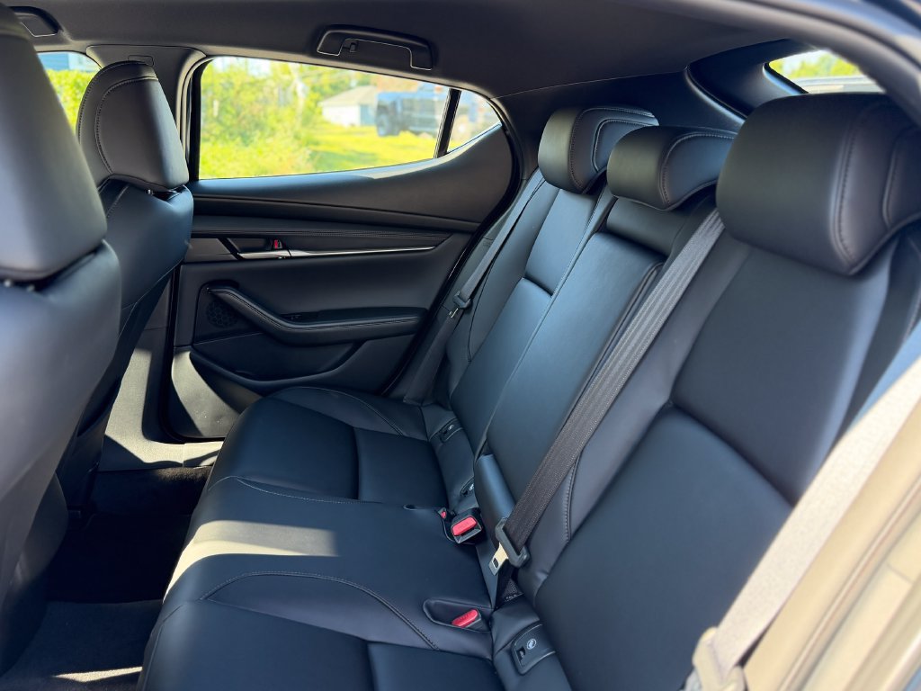 New 2026 MAZDA MAZDA3 s Sport FWD image 5