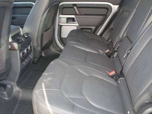 Used 2024 Land Rover Defender 130 S image 5