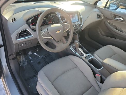 Used 2016 Chevrolet Cruze LT w/ Sun And Sound Package image 16