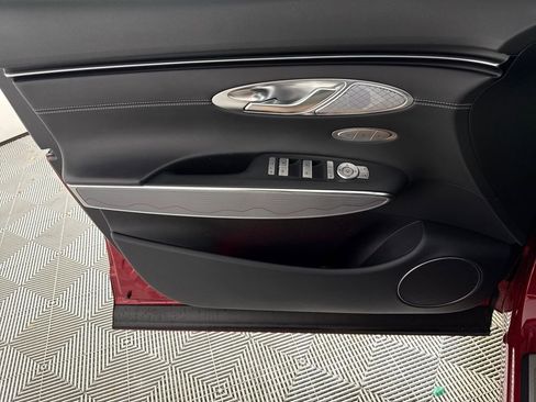 Used 2024 Genesis GV70 2.5T w/ Advanced Package image 12