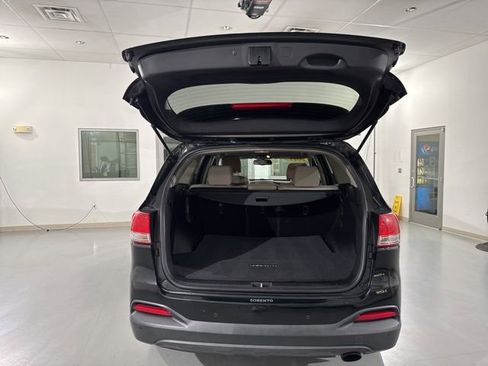 Used 2017 Kia Sorento FWD w/ LX Convenience Package image 13