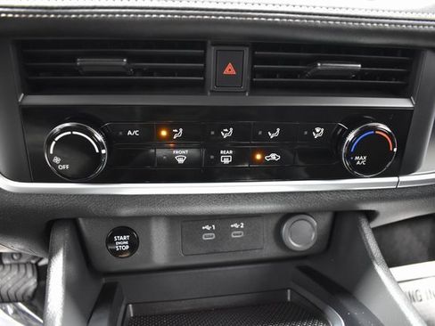 Certified 2025 Nissan Rogue S image 18