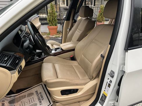 Used 2013 BMW X5 xDrive35i image 12