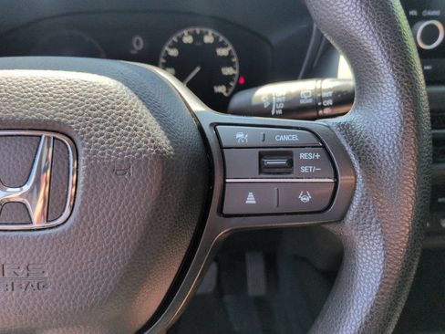 Used 2025 Honda HR-V LX image 13