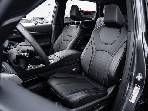 New 2026 INFINITI QX60 Luxe w/ Cargo Package image 17