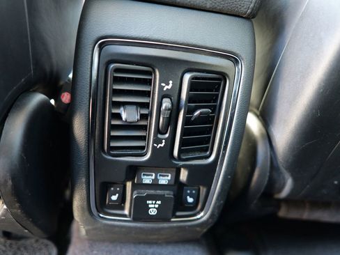 Used 2018 Jeep Grand Cherokee Summit image 29