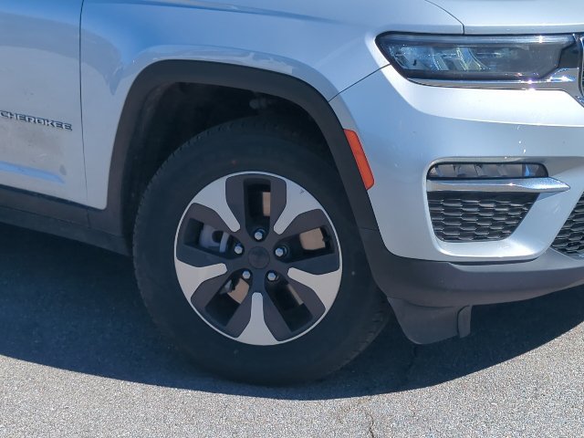 Used 2024 Jeep Grand Cherokee Limited 4xe AWD/4WD image 2