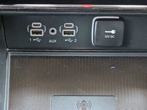 New 2023 Jeep Grand Cherokee Limited w/ Luxury Tech Group II AWD/4WD image 17