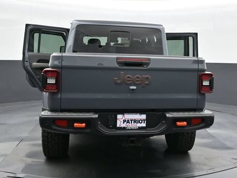 Used 2025 Jeep Gladiator Mojave AWD/4WD image 48