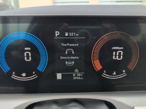 Certified 2025 Hyundai Tucson SEL image 16