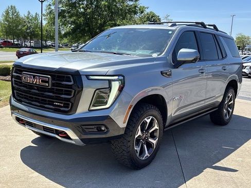 Used 2025 GMC Yukon AT4 Ultimate w/ LPO, Floor Liner Package AWD/4WD image 12