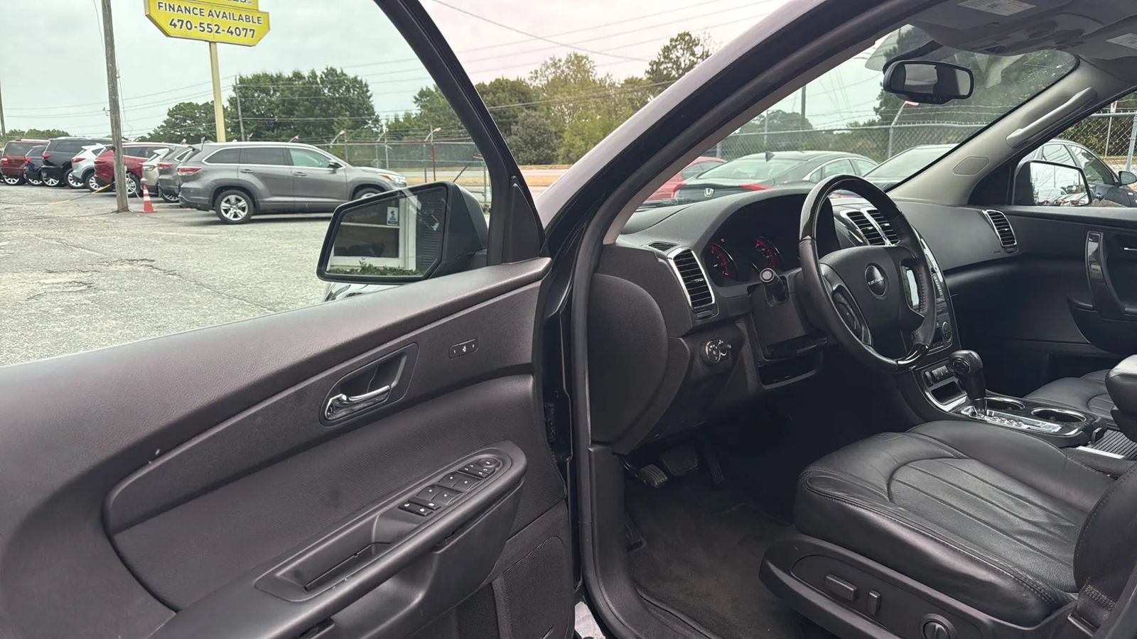 Used 2011 GMC Acadia Denali FWD image 9