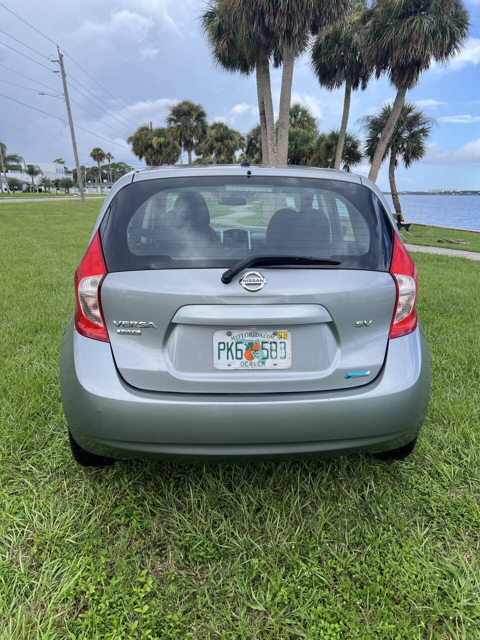 Used 2015 Nissan Versa Note SV FWD image 7