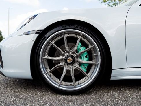 Used 2024 Porsche 911 Carrera image 14