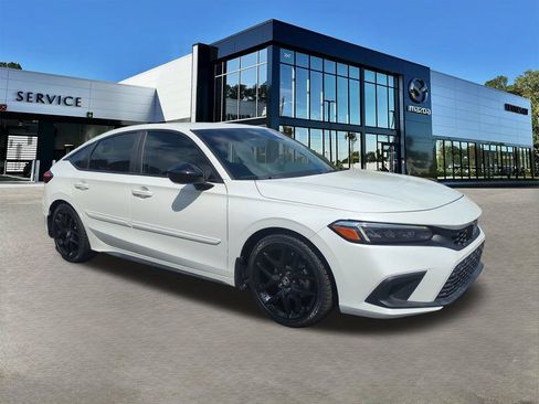 Used 2022 Honda Civic Sport image 2