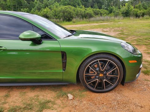 Used 2018 Porsche Panamera 4 AWD/4WD image 13