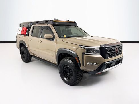 Used 2023 Nissan Frontier PRO-4X w/ Tow Package AWD/4WD image 3