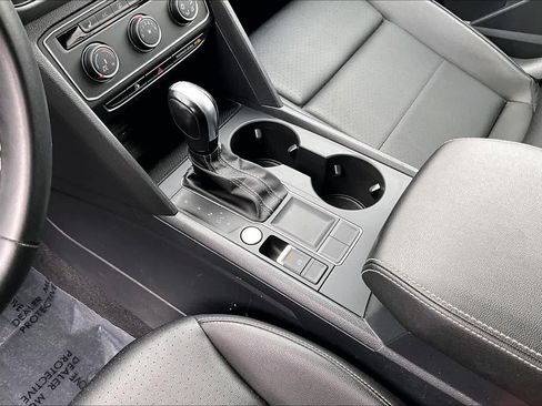 Used 2023 Volkswagen Atlas SE image 17