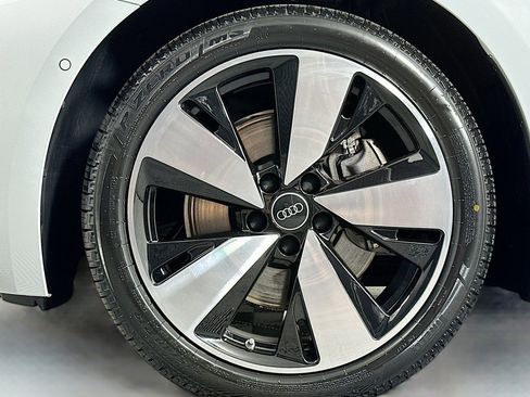 Used 2025 Audi A5 2.0T Premium w/ 19" Wheel Package AWD/4WD image 11
