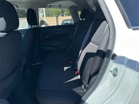 Used 2011 Mitsubishi Outlander Sport SE FWD image 8