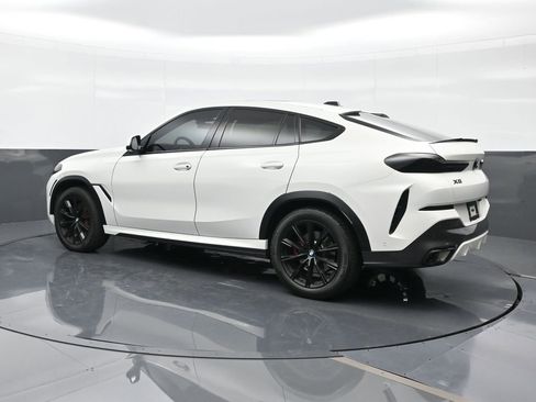 Used 2024 BMW X6 xDrive40i w/ Premium Package AWD/4WD image 2
