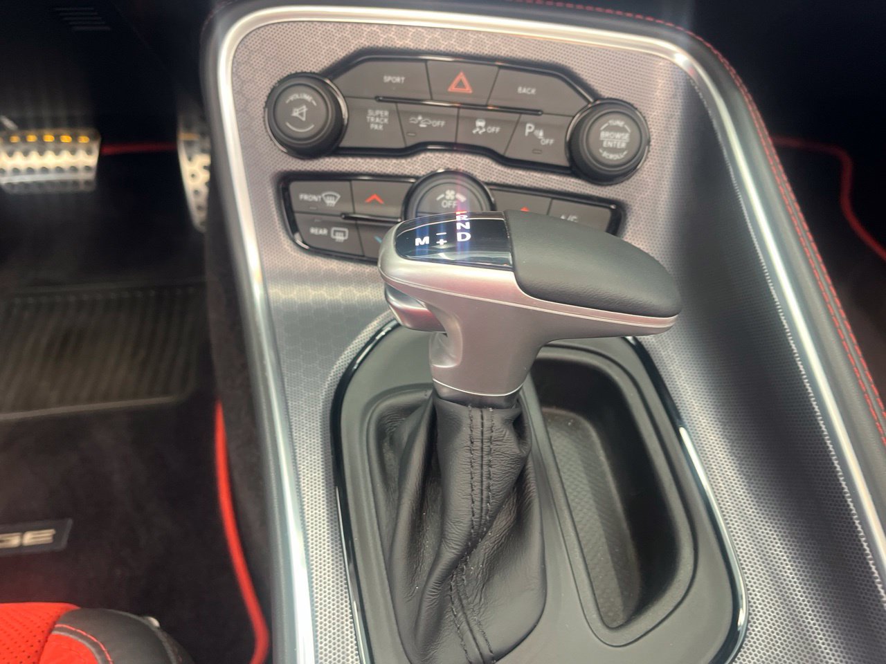 Used 2016 Dodge Challenger R/T Scat Pack RWD image 22