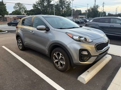 Certified 2021 Kia Sportage LX AWD/4WD image 2