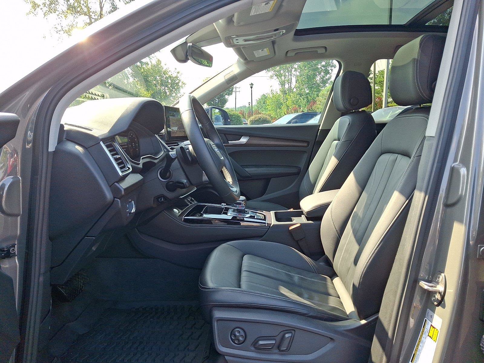Used 2023 Audi Q5 2.0T Premium Plus w/ Premium Plus Package AWD/4WD image 13