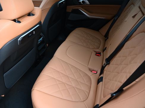 New 2026 BMW X5 xDrive50e w/ Premium Package image 11